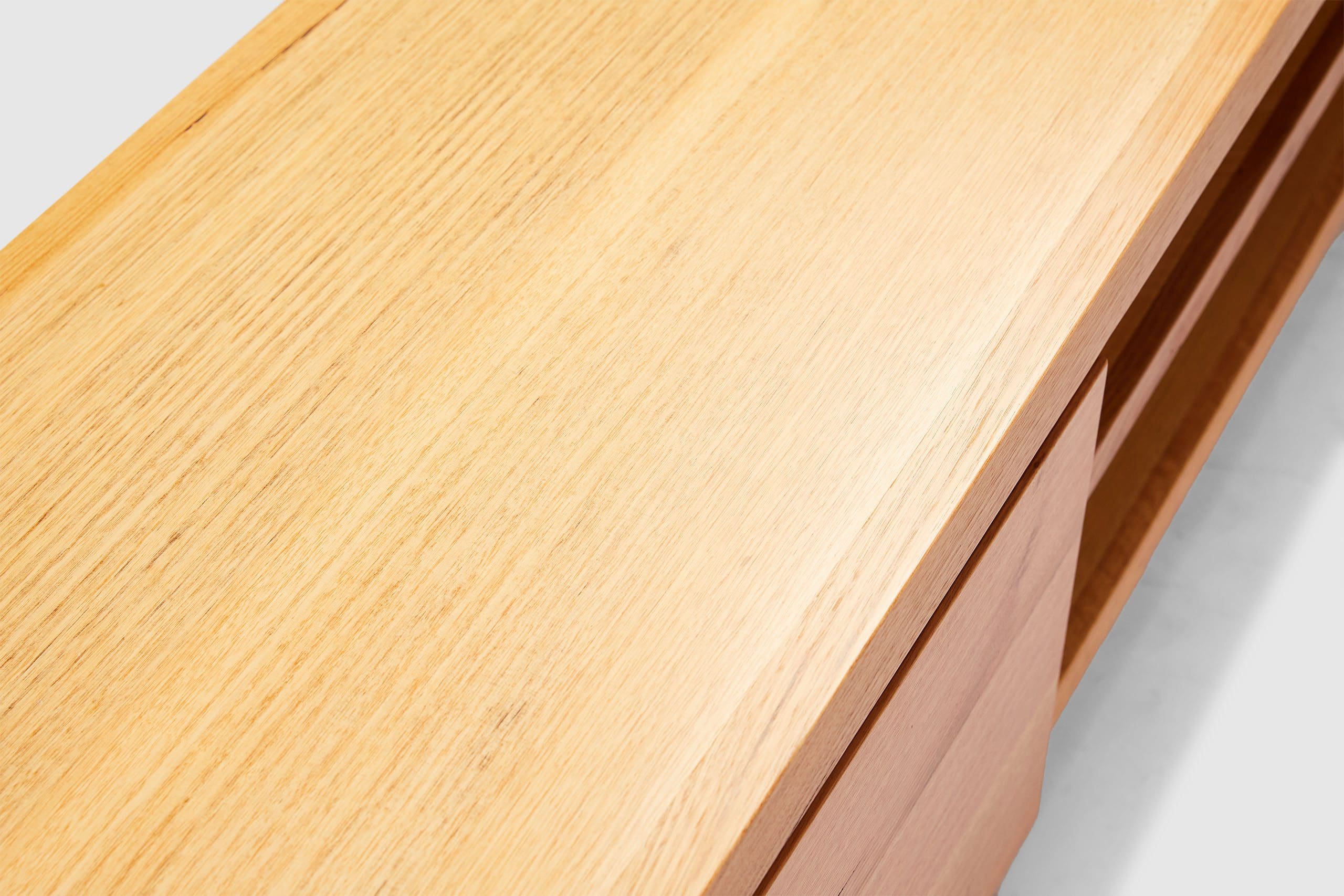 entertainment unit 240cm montana messmate natural